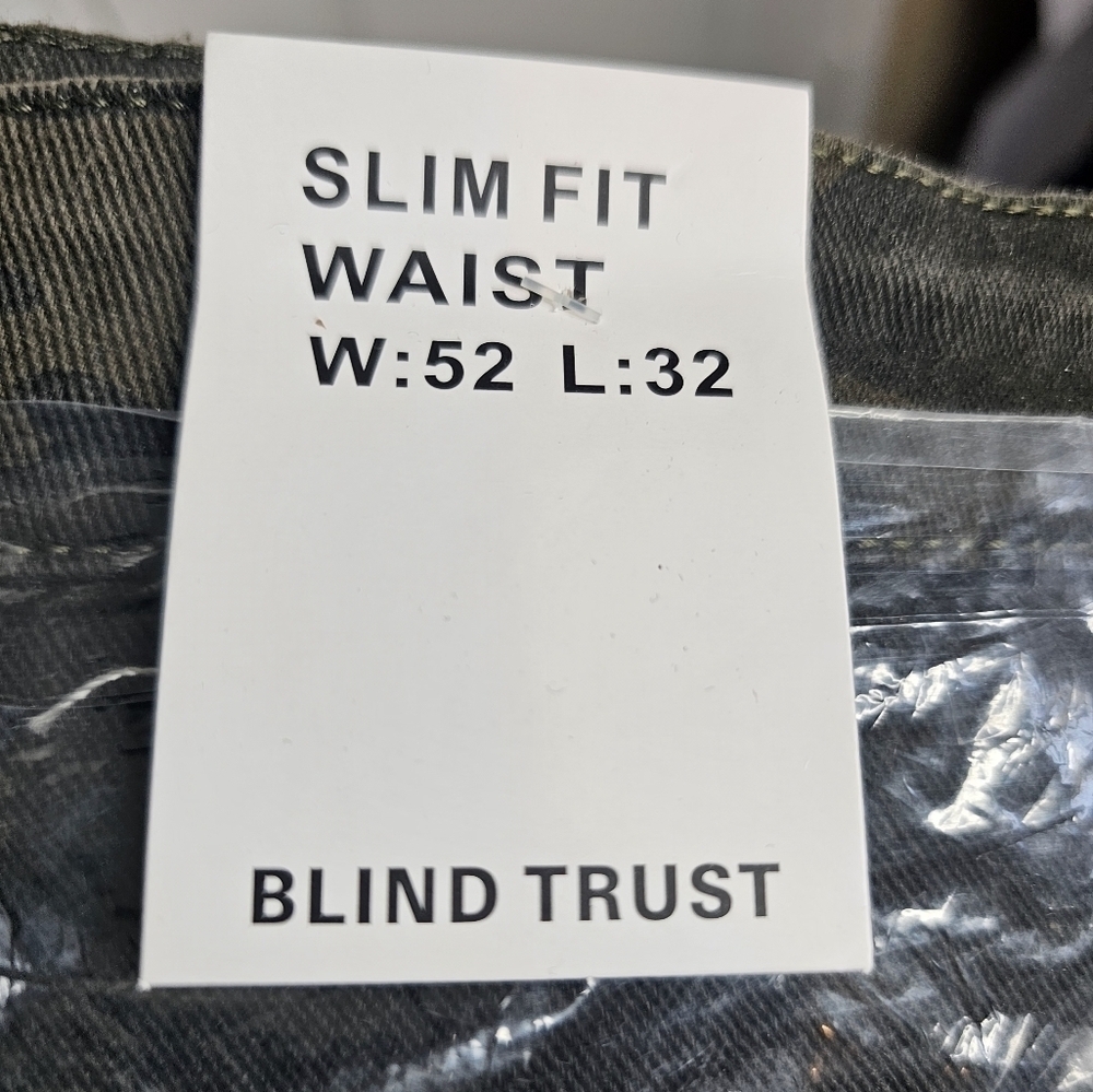 Blind Trust Men's Big & Tall, Distressed Camo Jeans,Size 54X32 ✨️NWT✨️ - Picture 5 of 12